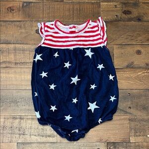 Old Navy Red White and Navy Stars & Stripes Baby One-Piece Bodysuit